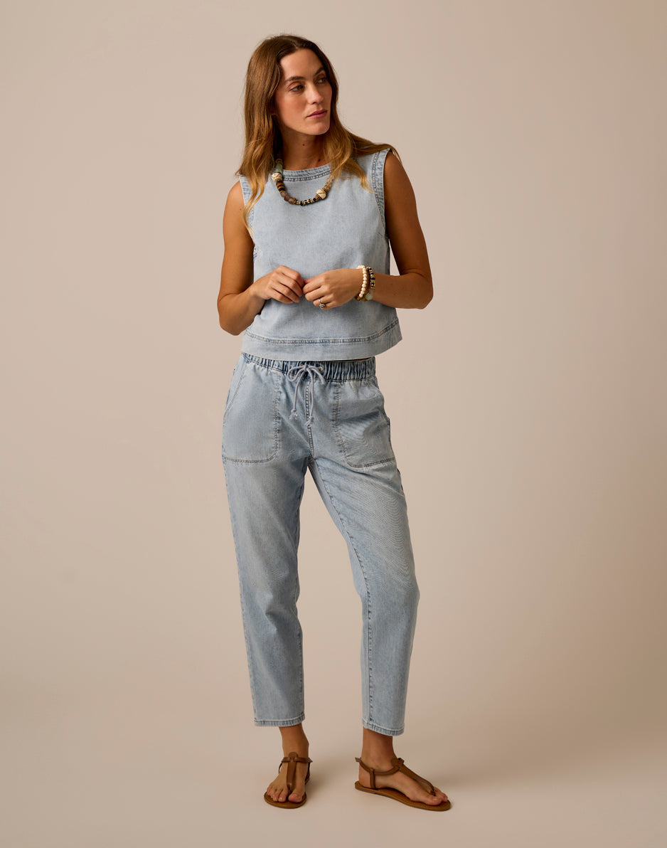 Zoe Lightweight Denim Pant: Savannah
