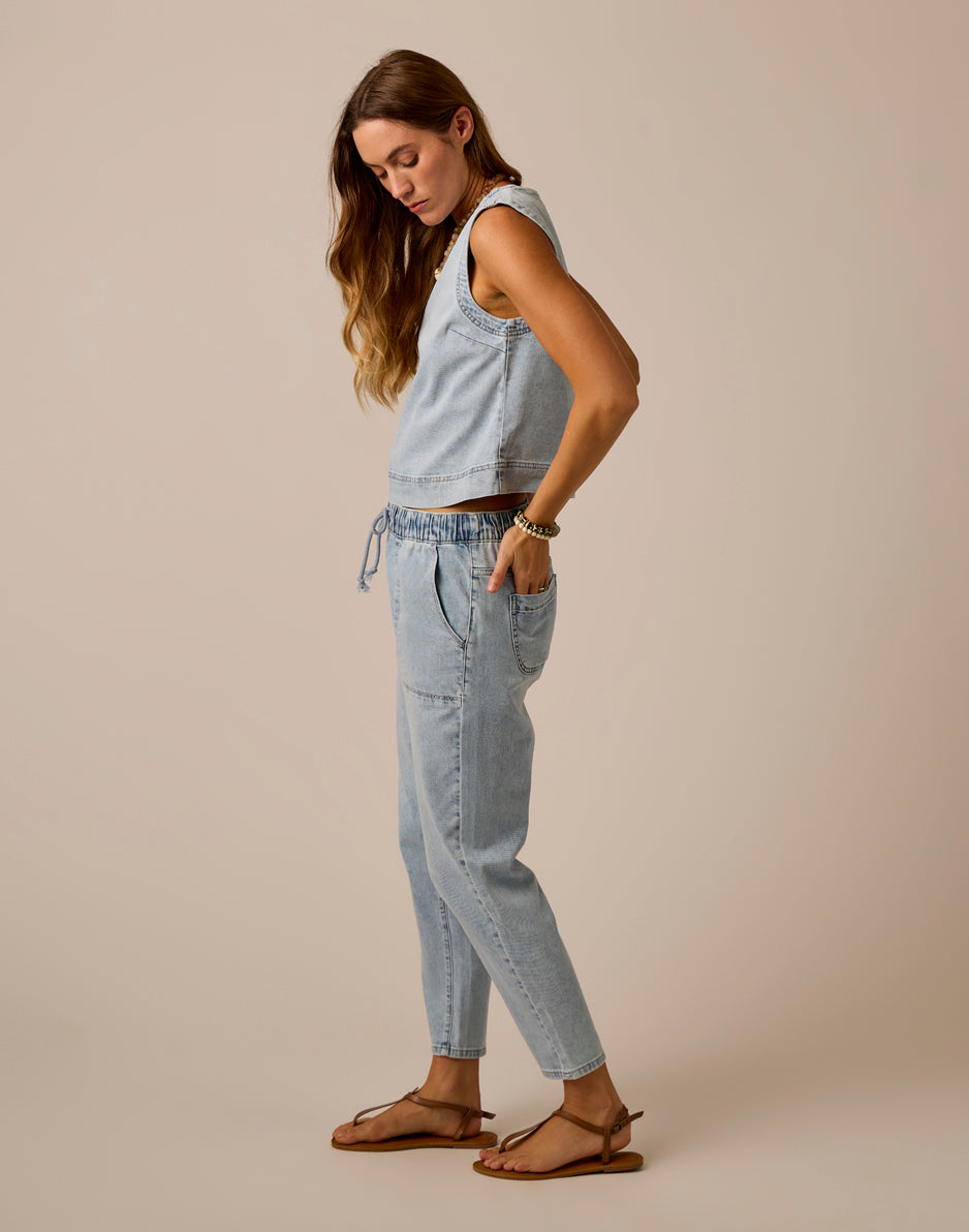 Zoe Lightweight Denim Pant: Savannah